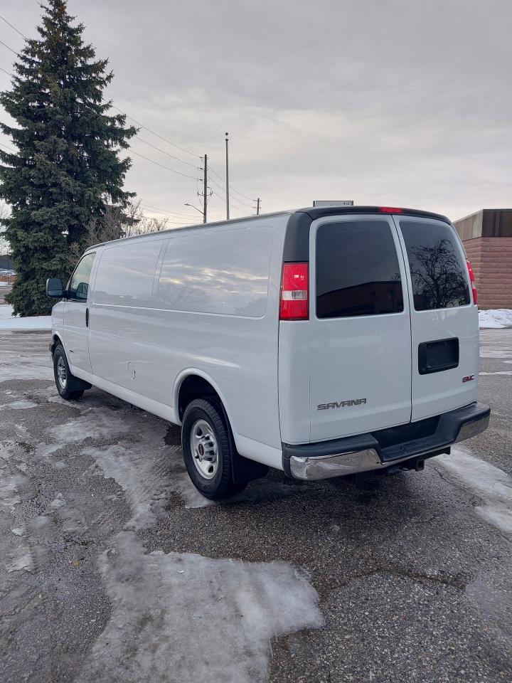 2018 GMC Savana 2500 Duramax Diesel Extended Cargo Van Photo
