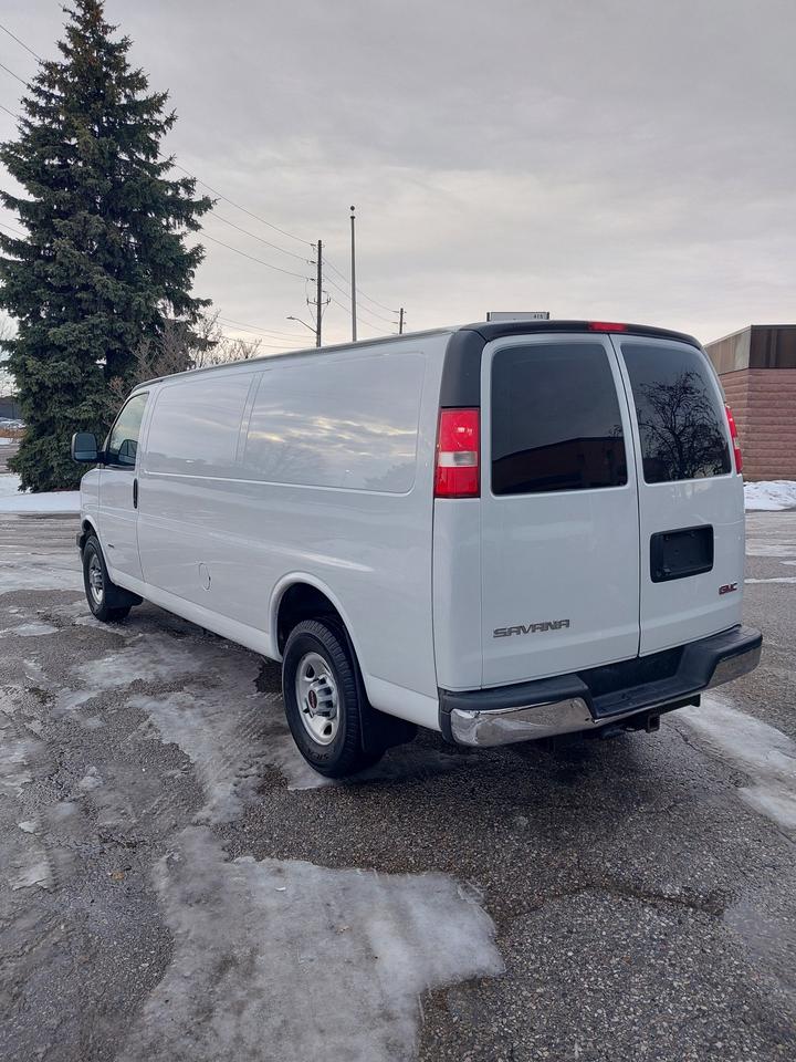 2018 GMC Savana 2500 Duramax Diesel Extended Cargo Van Photo2