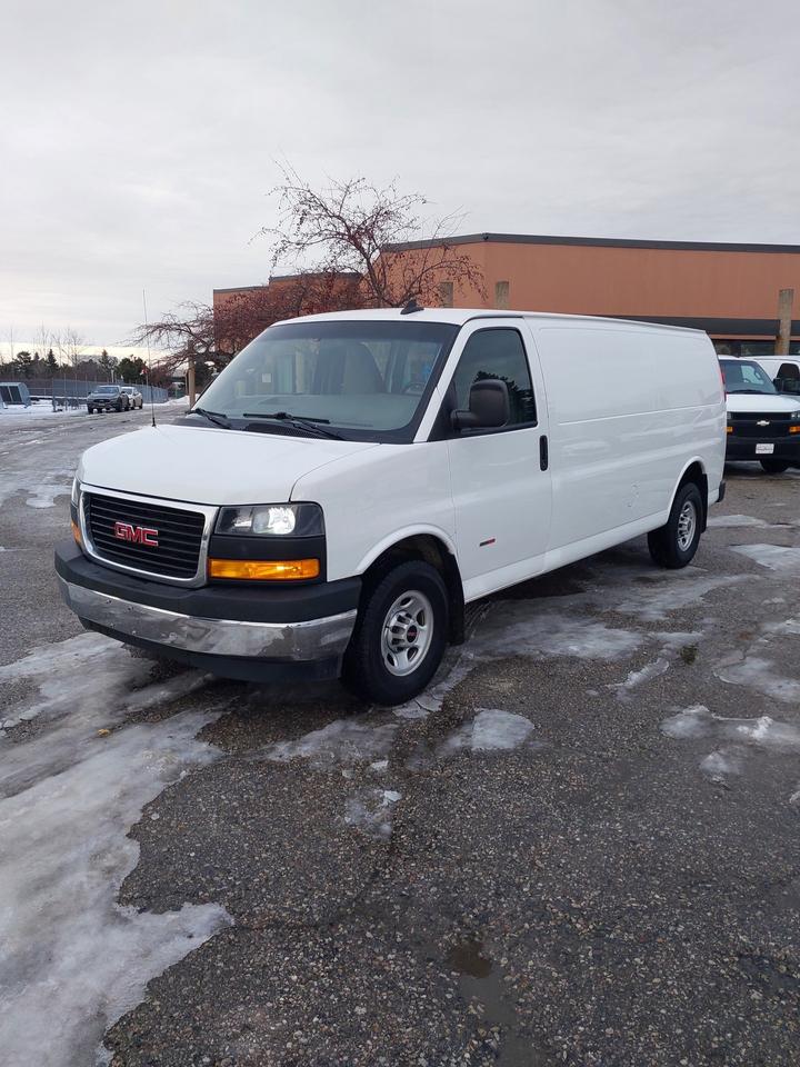 2018 GMC Savana 2500 Duramax Diesel Extended Cargo Van Photo