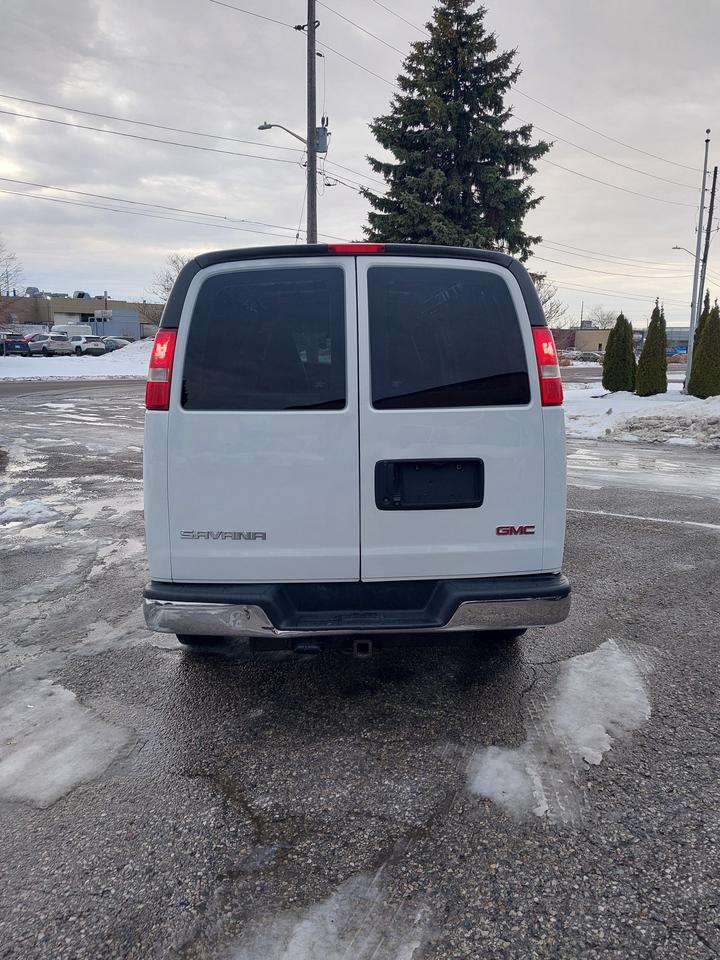 2018 GMC Savana 2500 Duramax Diesel Extended Cargo Van Photo