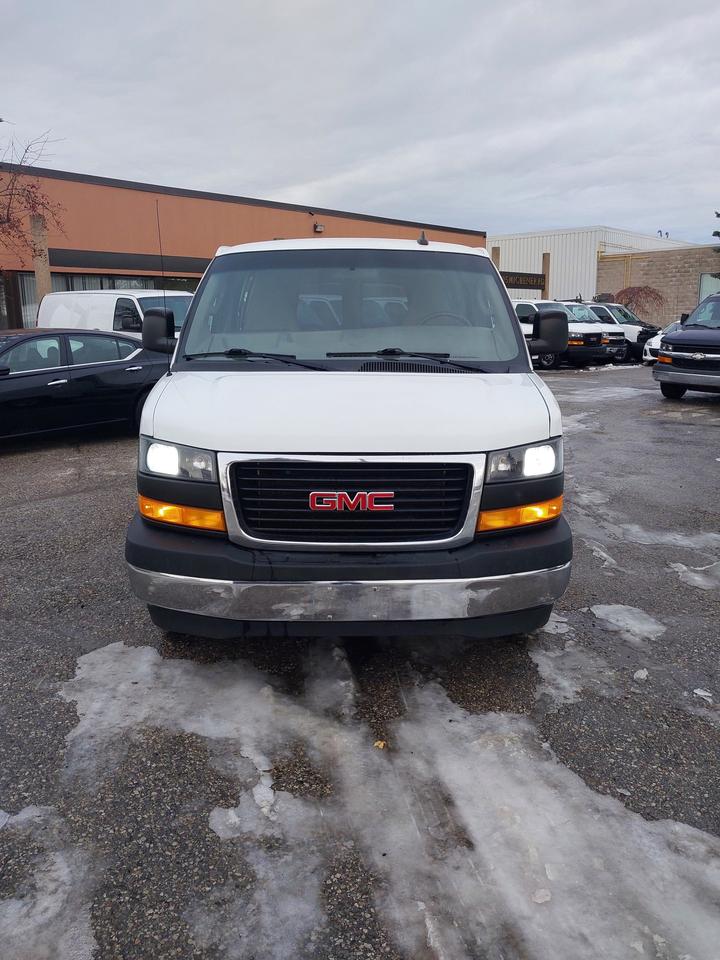 2018 GMC Savana 2500 Duramax Diesel Extended Cargo Van Photo