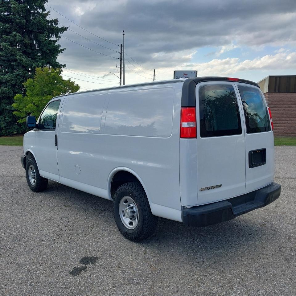 2019 Chevrolet Express 2500 V6 Cargo Van 135" WB Photo2