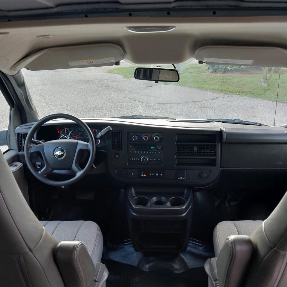 2019 Chevrolet Express 2500 V6 Cargo Van 135" WB Photo