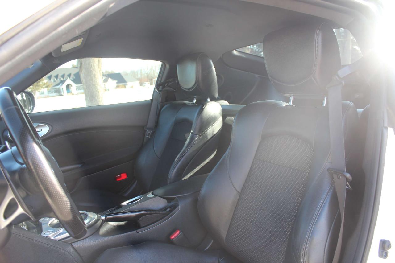 2017 Nissan 370Z 2dr Cpe Auto Touring, No Accidents, Rear Camera Photo