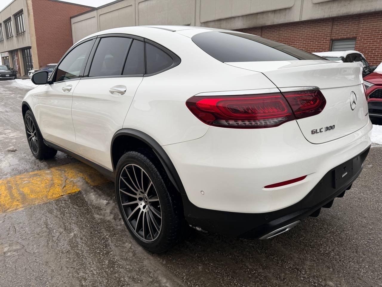 2023 Mercedes-Benz GLC-Class GLC 300 4MATIC Coupe Photo