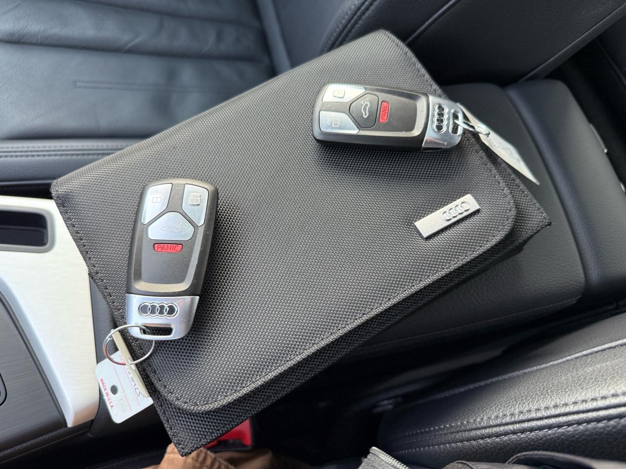 2018 Audi A4 Quattro Technik S-Line  ACCIDENT FREE CERTIFIED Photo