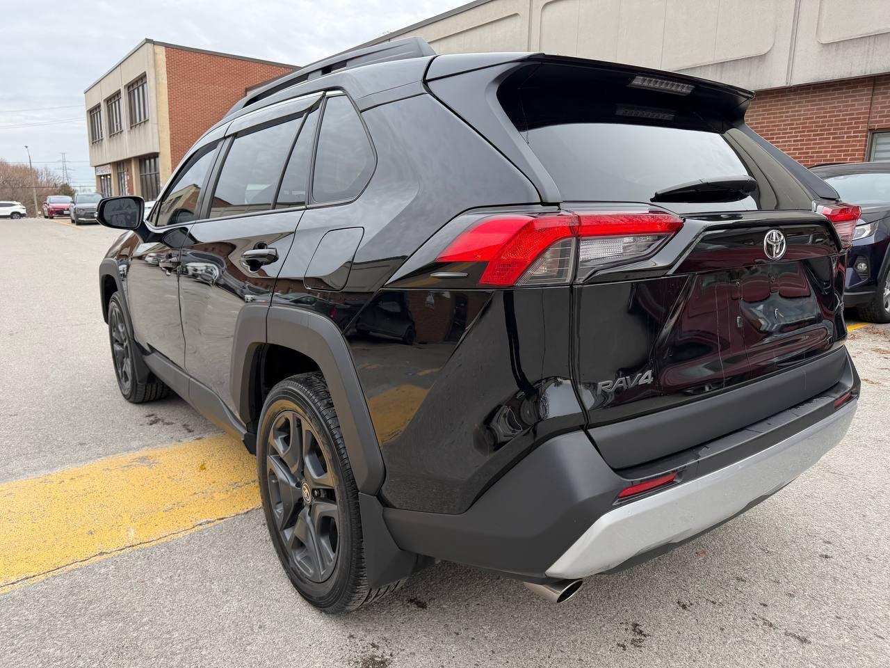 2022 Toyota RAV4 TRAIL AWD Photo3