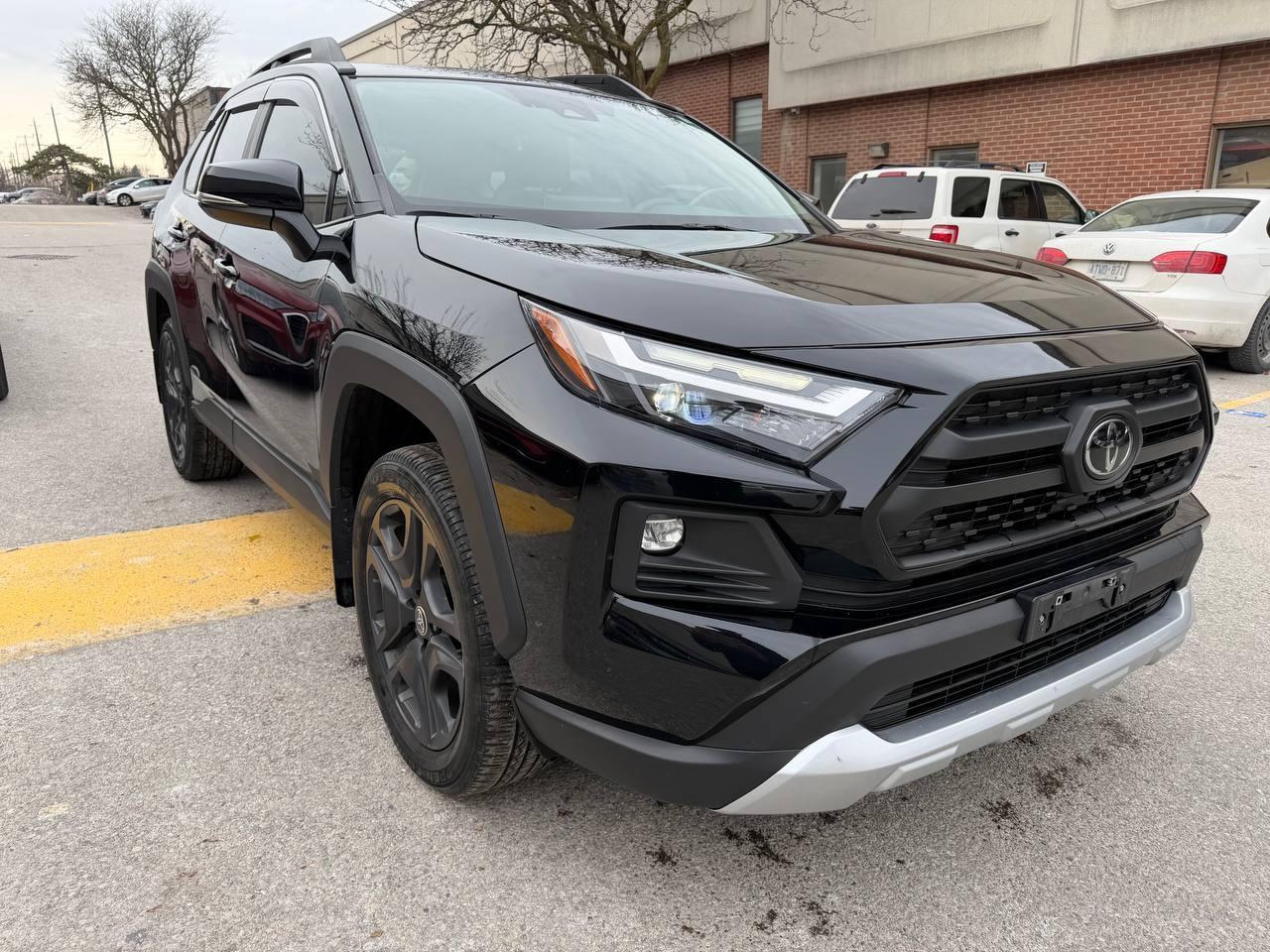2022 Toyota RAV4 TRAIL AWD Photo2