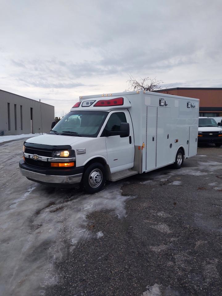 2016 Chevrolet Express 3500 Duramax Ambulance Camper Photo0