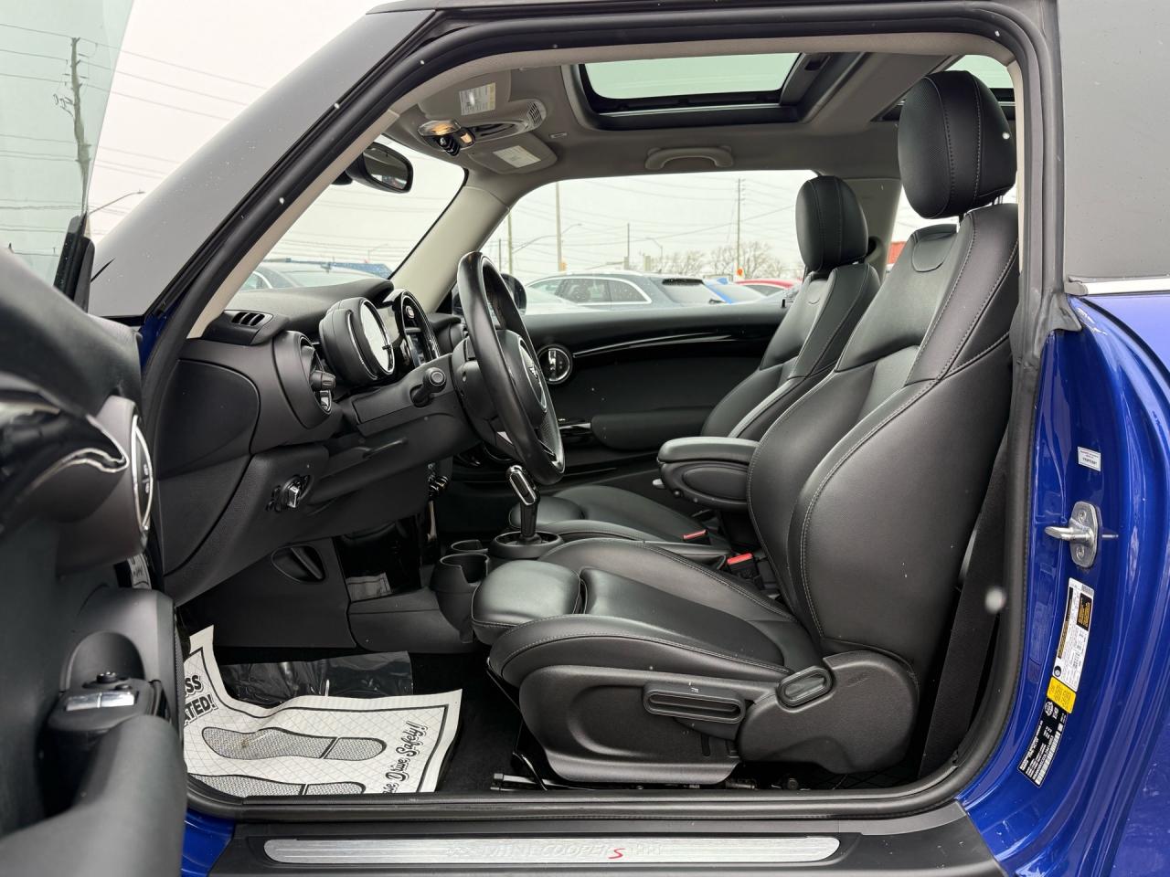 2020 MINI 3 Door Cooper S  ACCIDENT FREE 1-OWNER MINT Photo