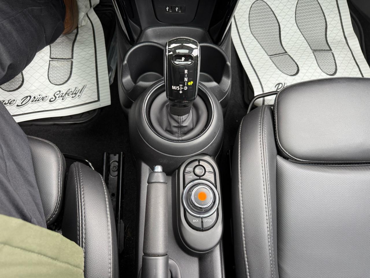 2020 MINI 3 Door Cooper S  ACCIDENT FREE 1-OWNER MINT Photo