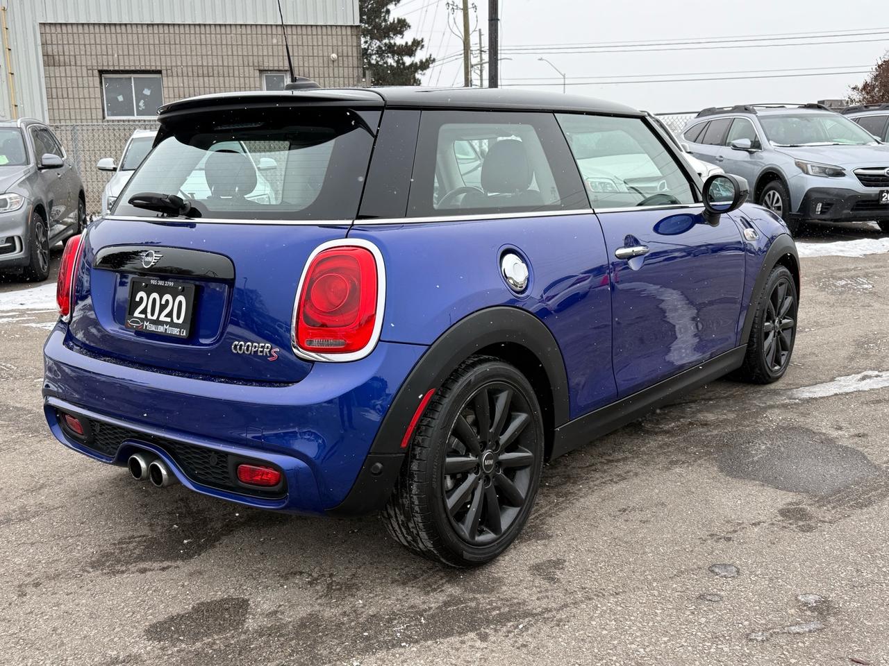 2020 MINI 3 Door Cooper S  ACCIDENT FREE 1-OWNER MINT Photo4