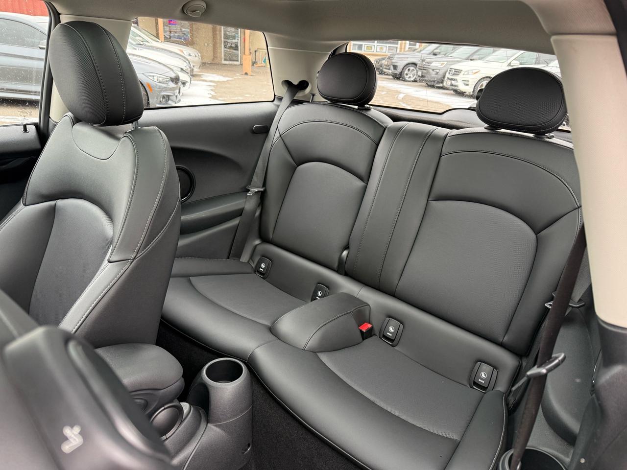 2020 MINI 3 Door Cooper S  ACCIDENT FREE 1-OWNER MINT Photo