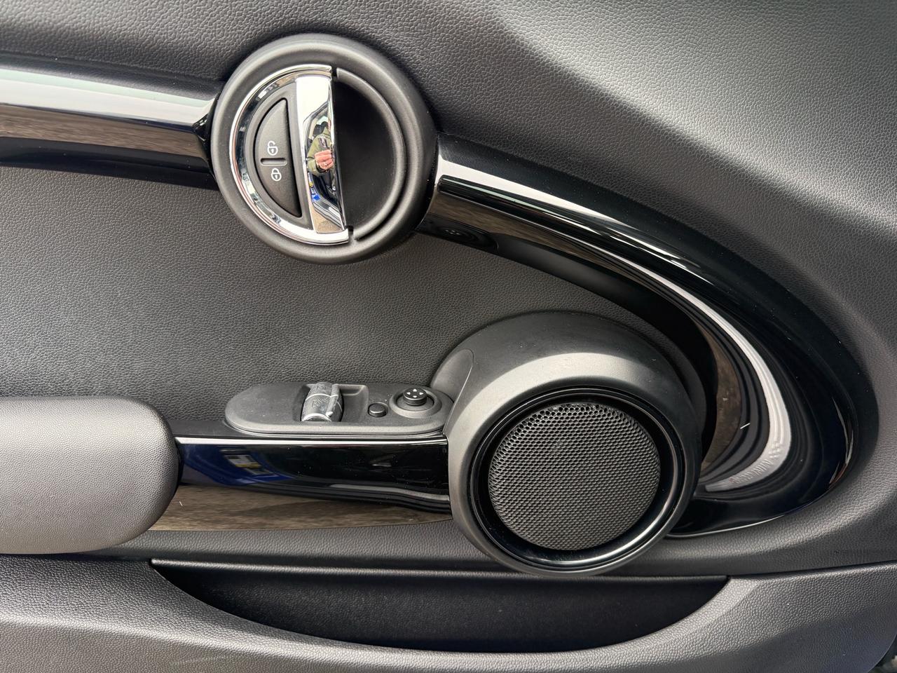 2020 MINI 3 Door Cooper S  ACCIDENT FREE 1-OWNER MINT Photo