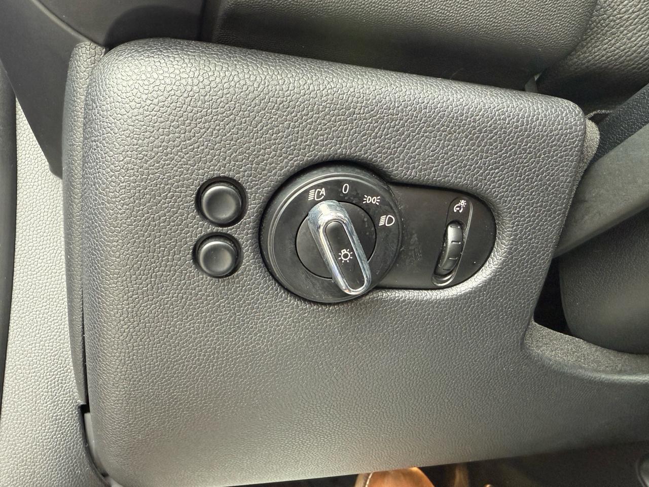 2020 MINI 3 Door Cooper S  ACCIDENT FREE 1-OWNER MINT Photo