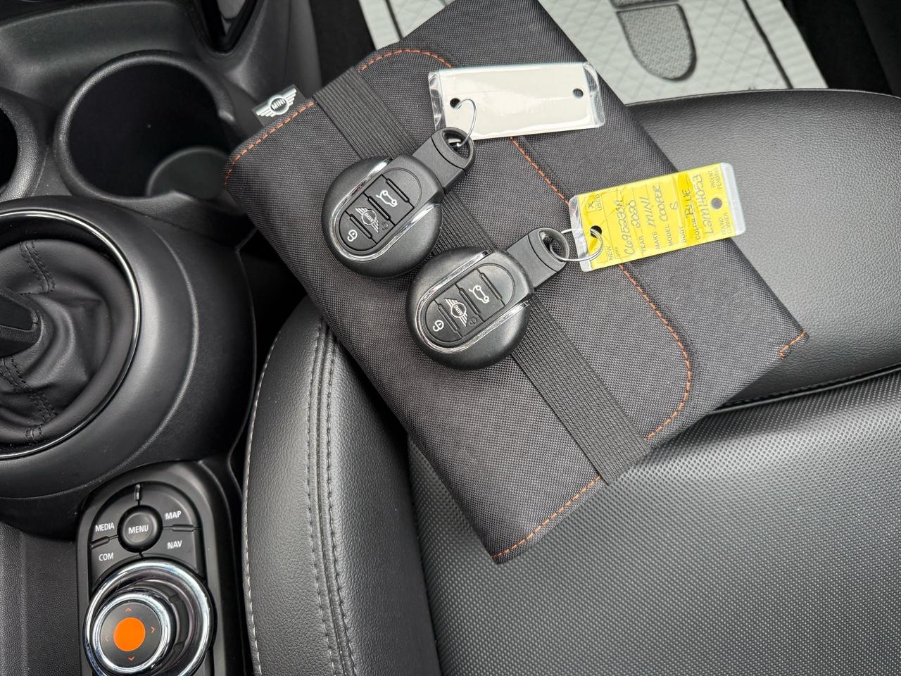 2020 MINI 3 Door Cooper S  ACCIDENT FREE 1-OWNER MINT Photo