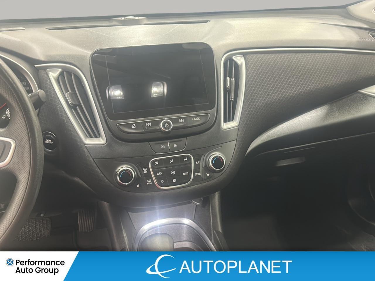 2023 Chevrolet Malibu 1LT, Turbo, Apple CarPlay, Heated Seats! Photo