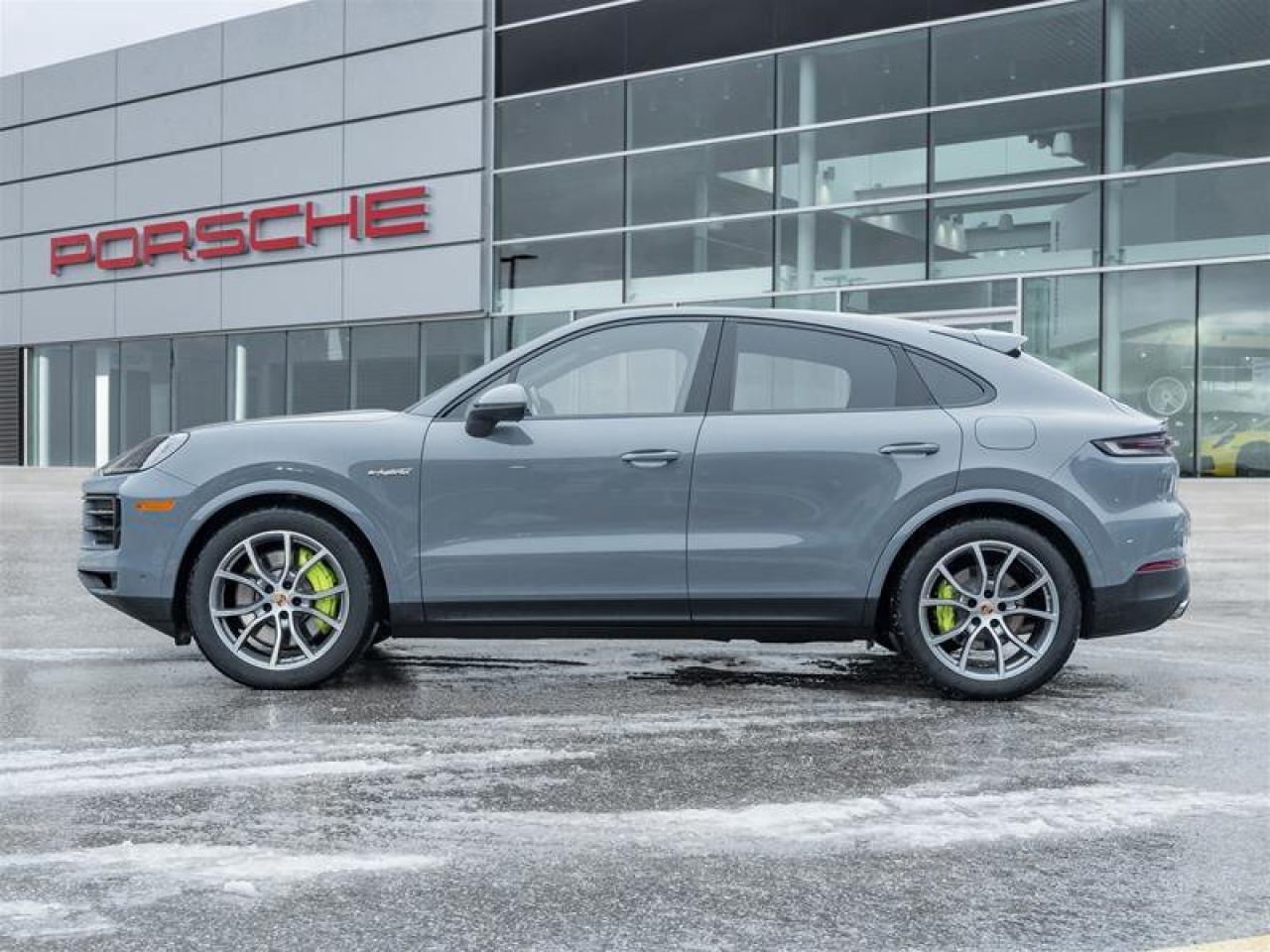 2025 Porsche Cayenne E-Hybrid Coupe AWD Premium Pkg Plus 21 Cayenne Exc Photo