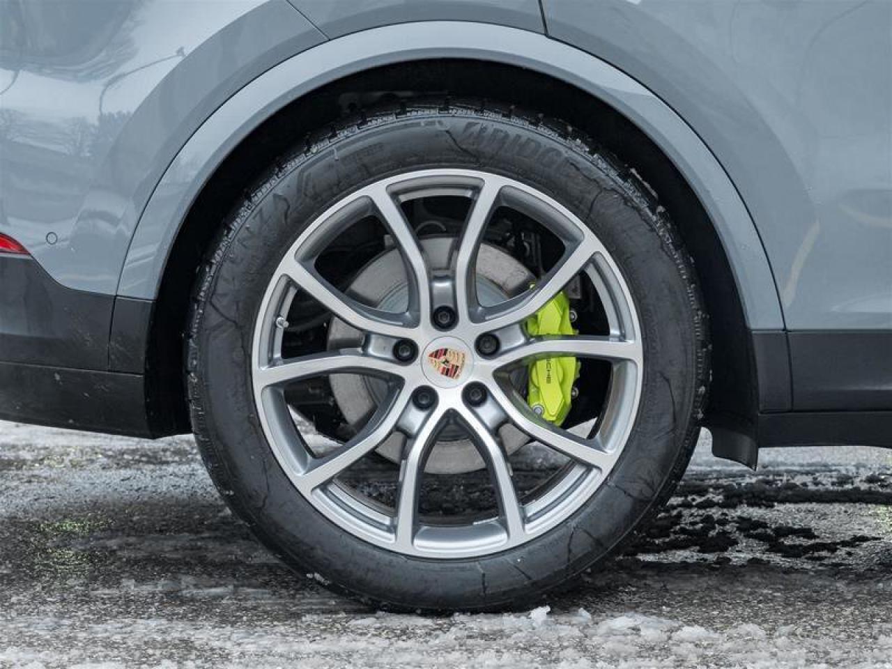 2025 Porsche Cayenne E-Hybrid Coupe AWD Premium Pkg Plus 21 Cayenne Exc Photo