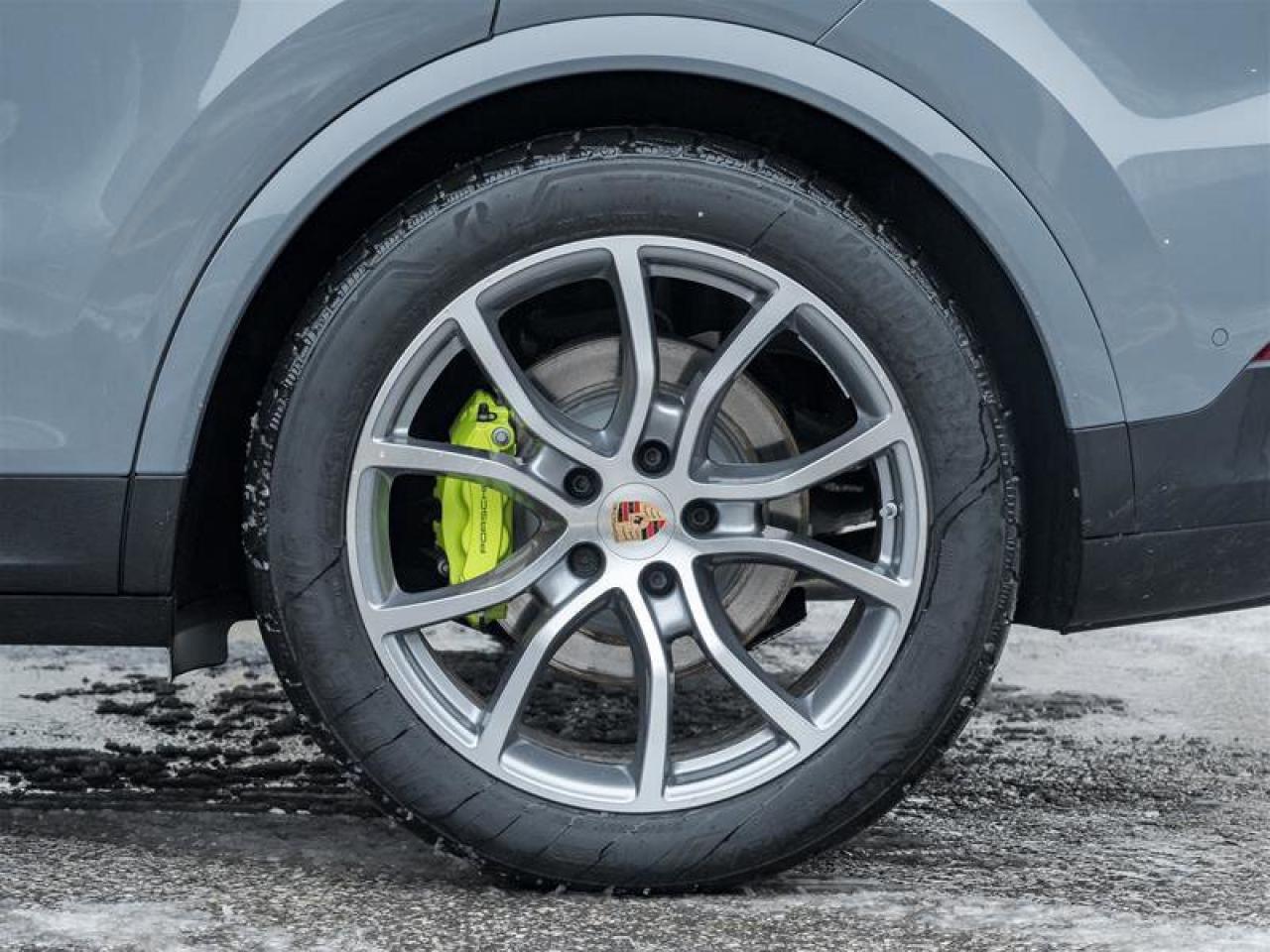 2025 Porsche Cayenne E-Hybrid Coupe AWD Premium Pkg Plus 21 Cayenne Exc Photo