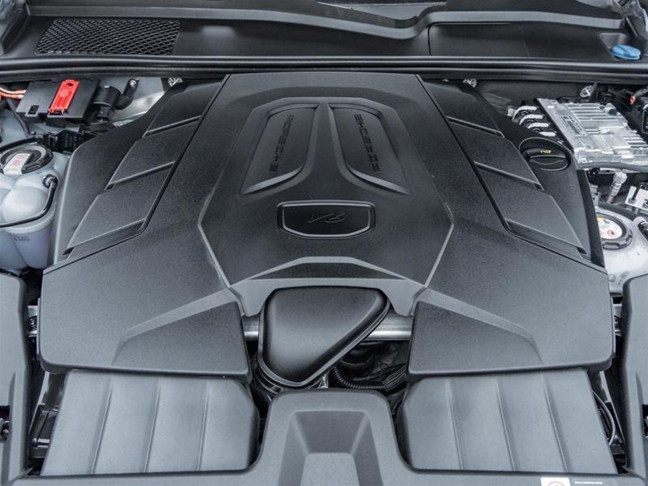 2025 Porsche Cayenne E-Hybrid Coupe AWD Premium Pkg Plus 21 Cayenne Exc Photo