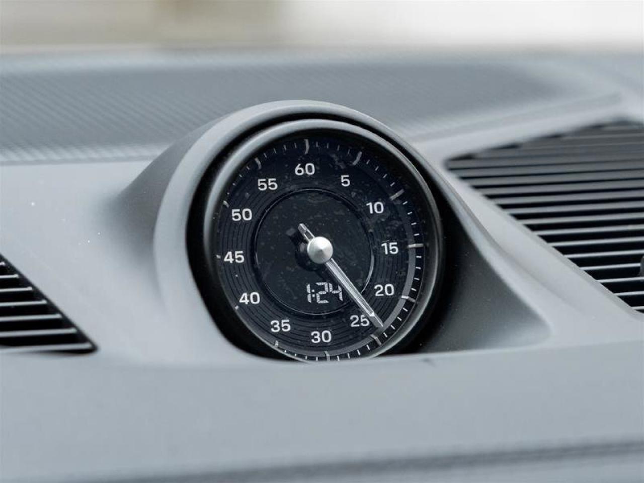 2025 Porsche Cayenne E-Hybrid Coupe AWD Premium Pkg Plus 21 Cayenne Exc Photo