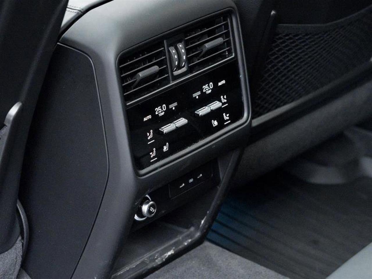 2025 Porsche Cayenne E-Hybrid Coupe AWD Premium Pkg Plus 21 Cayenne Exc Photo