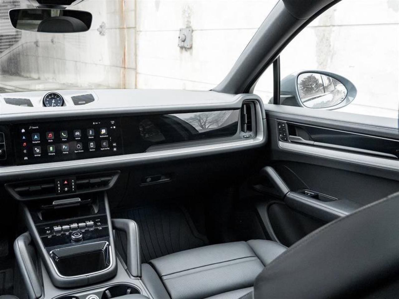 2025 Porsche Cayenne E-Hybrid Coupe AWD Premium Pkg Plus 21 Cayenne Exc Photo