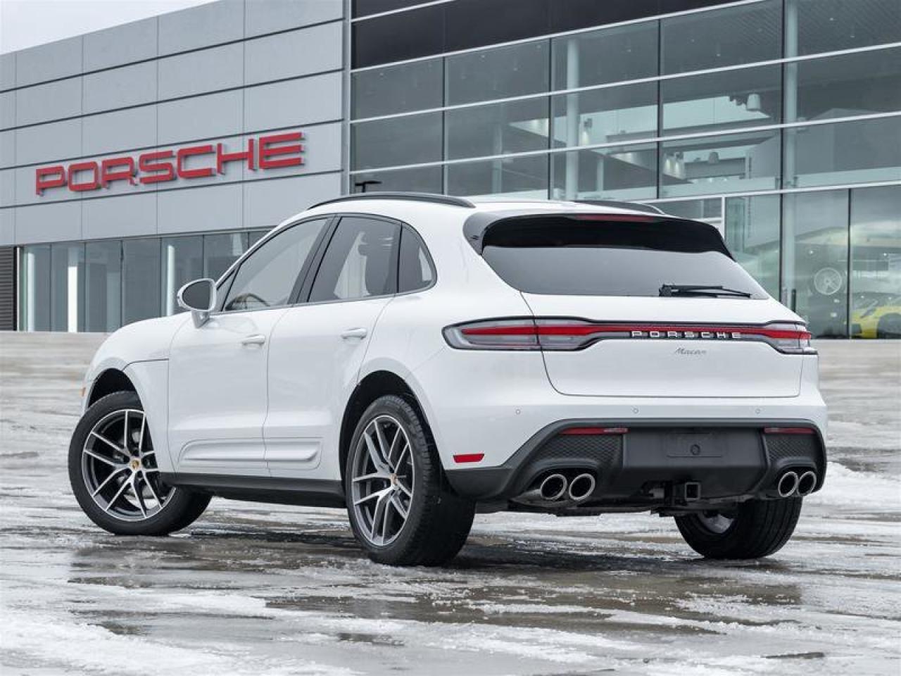 2022 Porsche Macan AWD Premium Pkg Plus 20 Macan S Wheels in Dark Tit Photo3