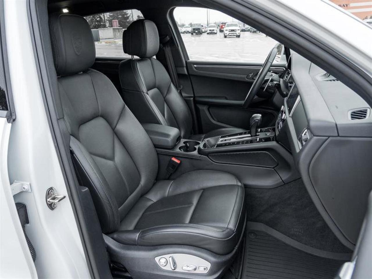 2022 Porsche Macan AWD Premium Pkg Plus 20 Macan S Wheels in Dark Tit Photo