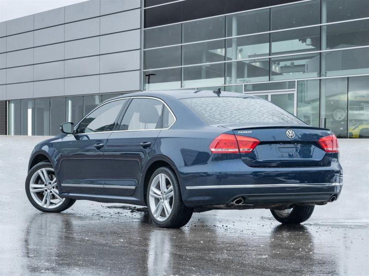 2015 Volkswagen Passat Highline 3.6L DSG Back-up Camera Front Fof Lamps A Photo3