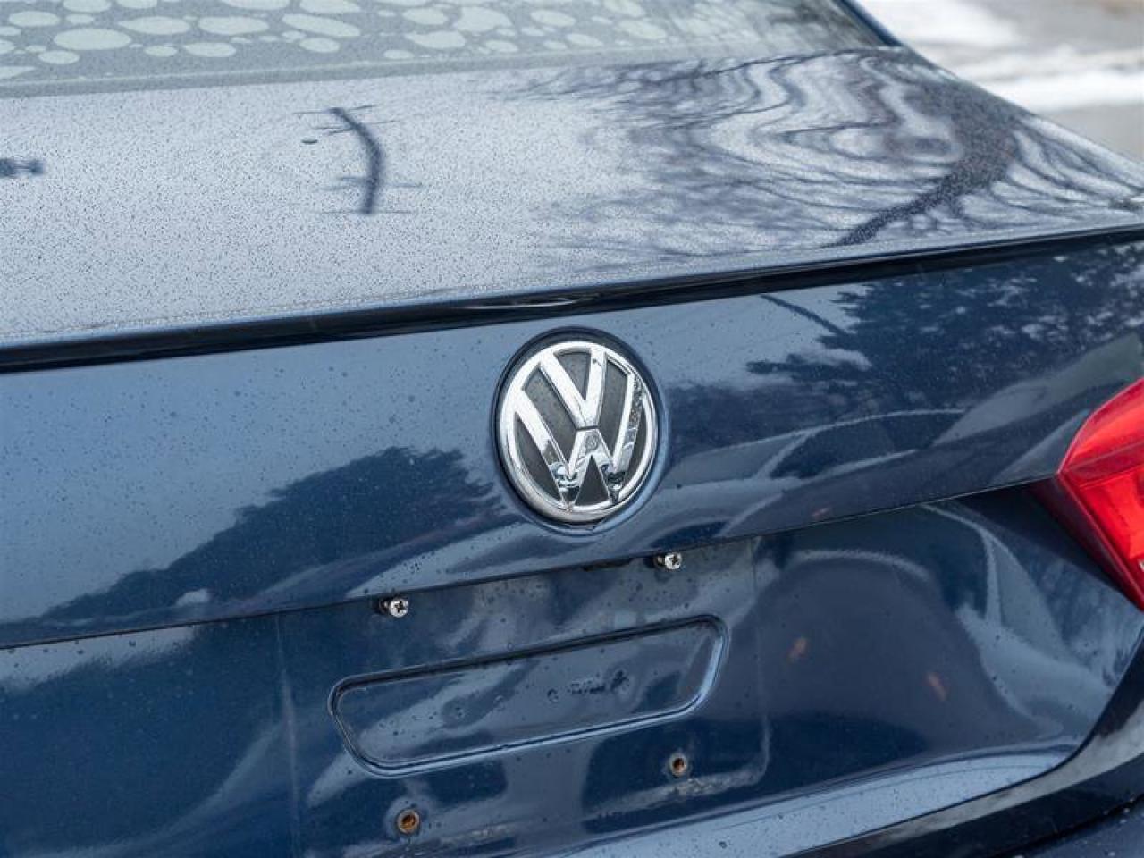 2015 Volkswagen Passat Highline 3.6L DSG Back-up Camera Front Fof Lamps A Photo