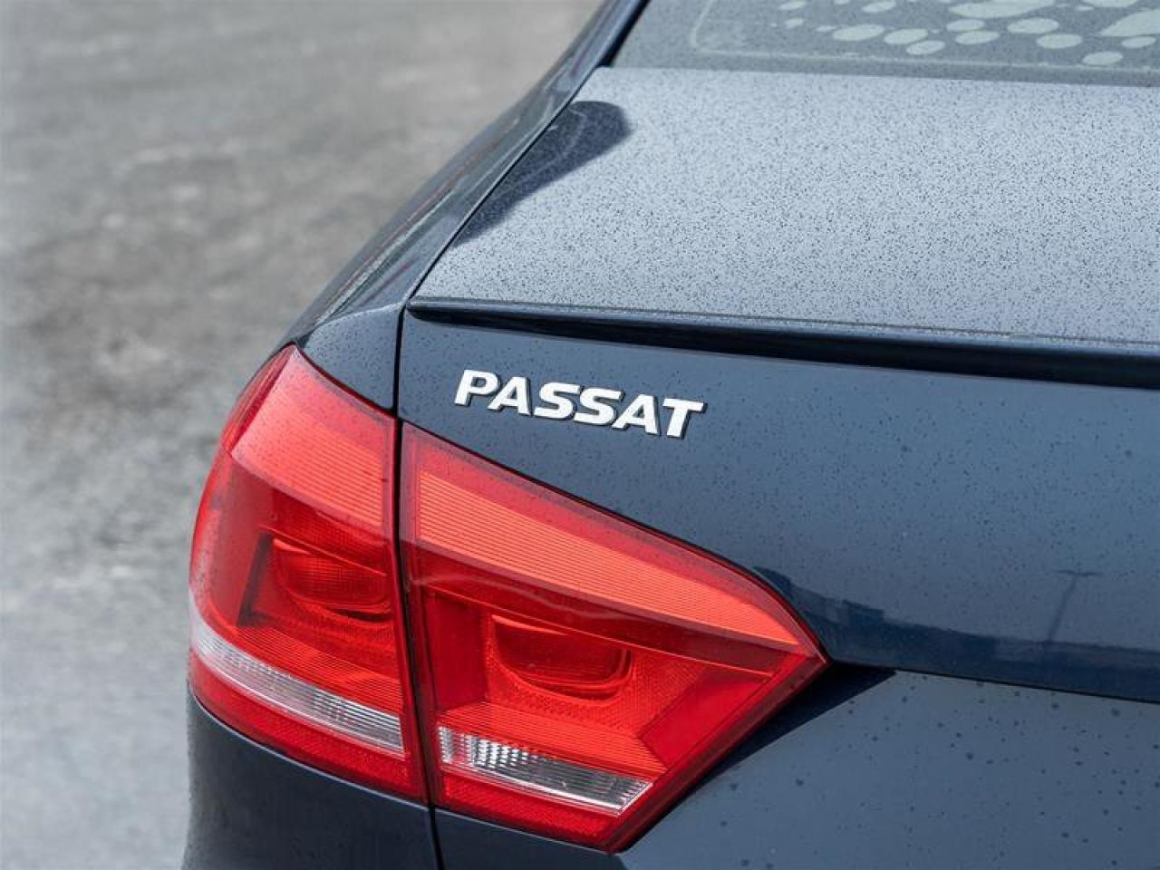 2015 Volkswagen Passat Highline 3.6L DSG Back-up Camera Front Fof Lamps A Photo