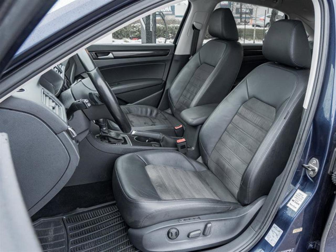 2015 Volkswagen Passat Highline 3.6L DSG Back-up Camera Front Fof Lamps A Photo