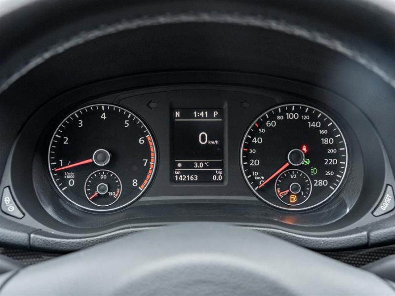 2015 Volkswagen Passat Highline 3.6L DSG Back-up Camera Front Fof Lamps A Photo