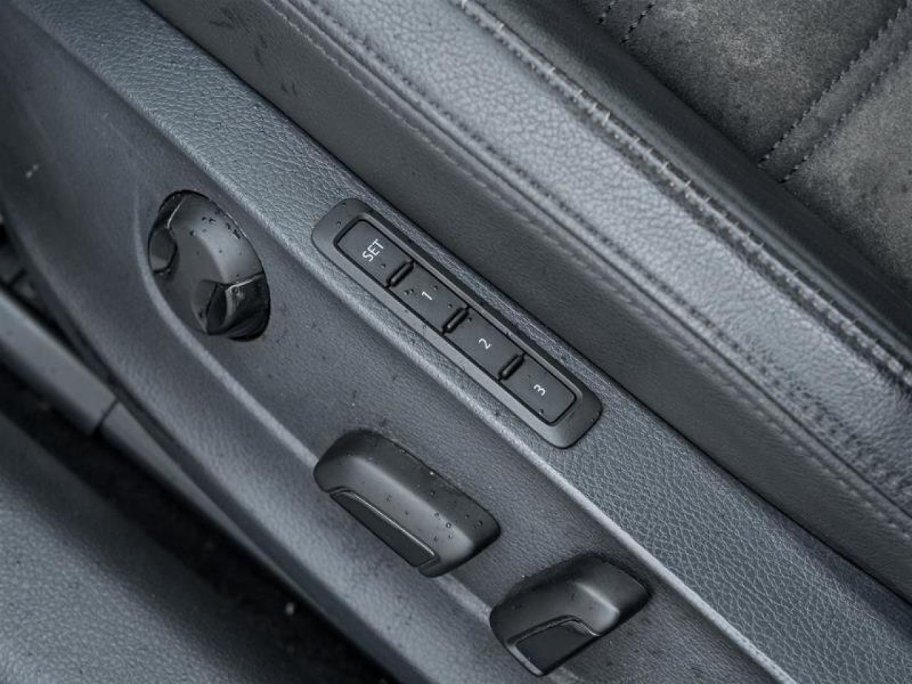 2015 Volkswagen Passat Highline 3.6L DSG Back-up Camera Front Fof Lamps A Photo