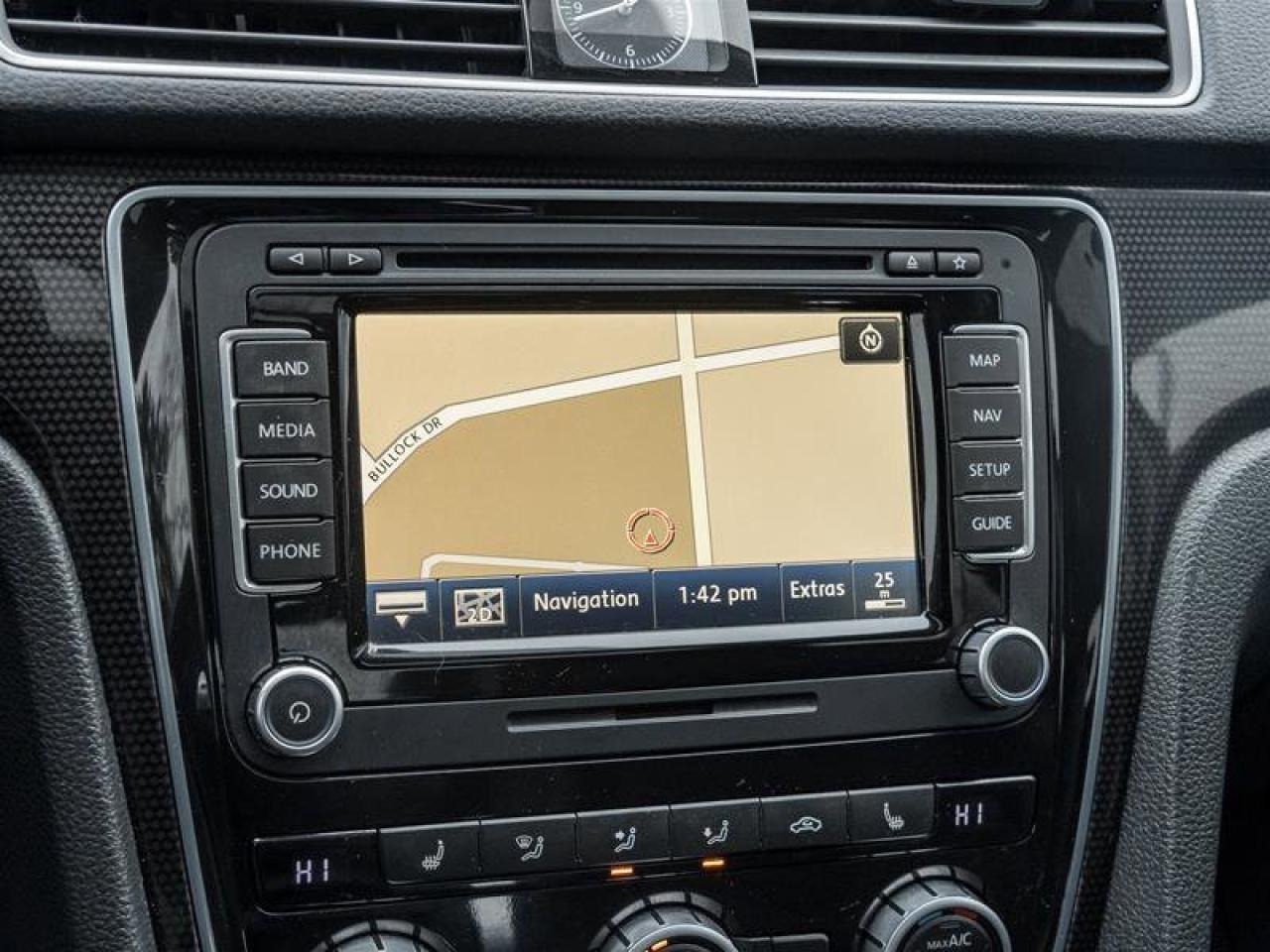 2015 Volkswagen Passat Highline 3.6L DSG Back-up Camera Front Fof Lamps A Photo