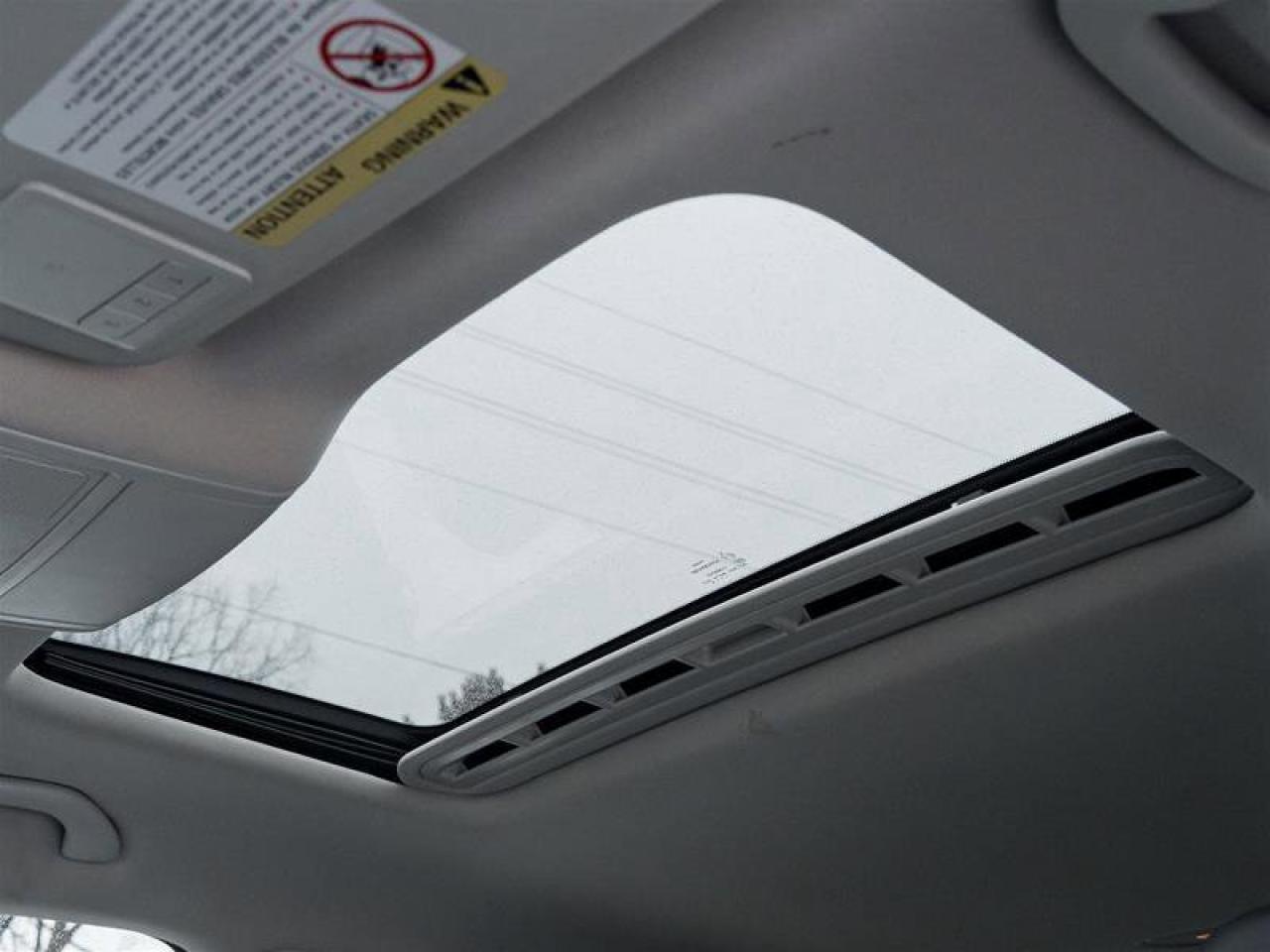 2015 Volkswagen Passat Highline 3.6L DSG Back-up Camera Front Fof Lamps A Photo