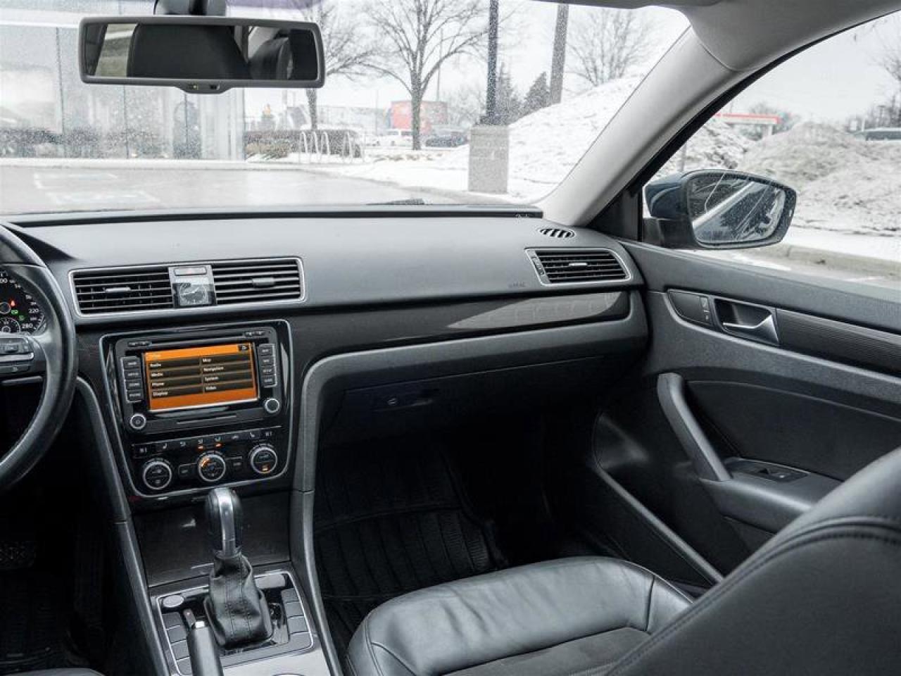 2015 Volkswagen Passat Highline 3.6L DSG Back-up Camera Front Fof Lamps A Photo