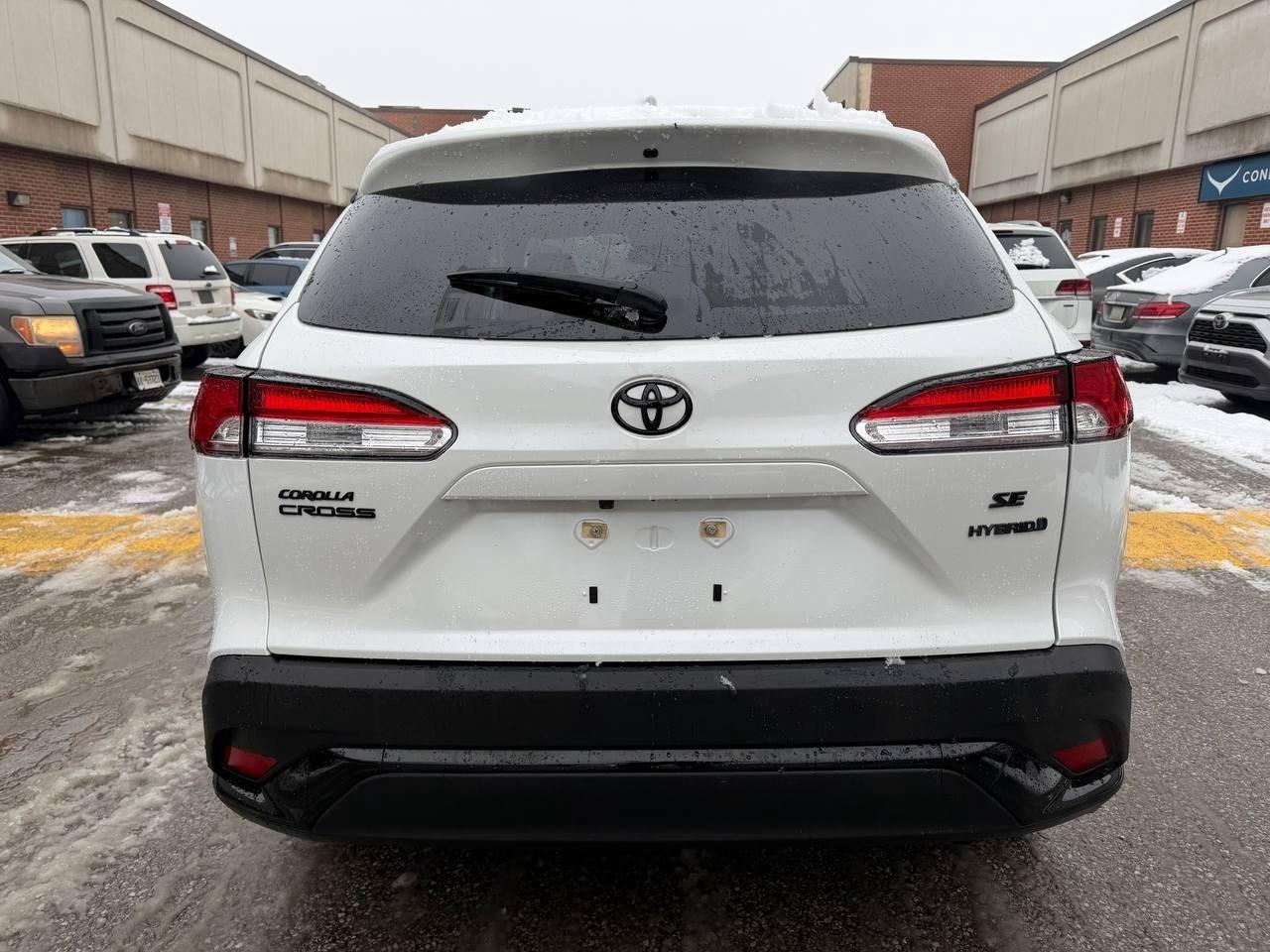 2023 Toyota Corolla Cross Hybrid SE AWD, ONE OWNER, NO ACCIDENT Photo4
