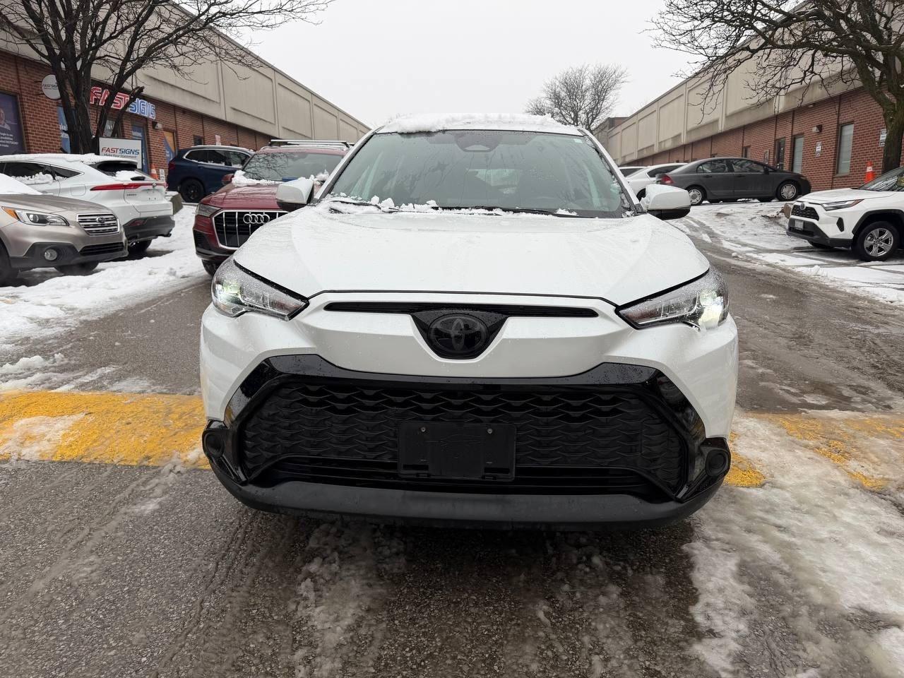 2023 Toyota Corolla Cross Hybrid SE AWD, ONE OWNER, NO ACCIDENT Photo