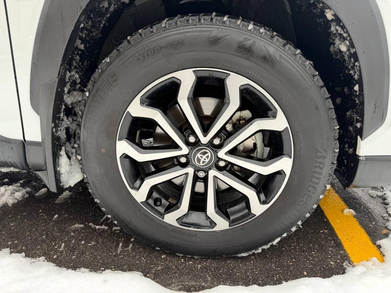 2023 Toyota Corolla Cross Hybrid SE AWD, ONE OWNER, NO ACCIDENT Photo