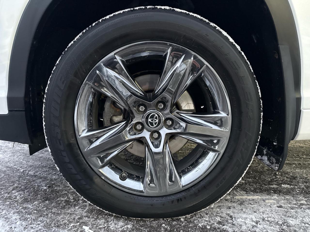 2018 Toyota Highlander Limited AWD Hybrid  ACCIDENT FREE CERTIFIED MINT Photo