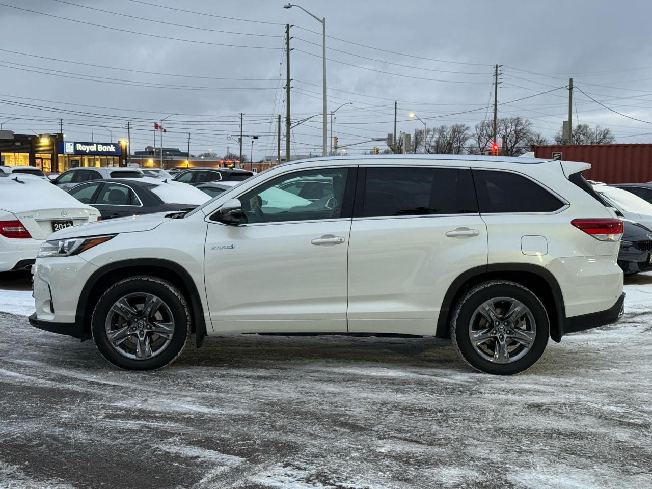2018 Toyota Highlander Limited AWD Hybrid  ACCIDENT FREE CERTIFIED MINT Photo