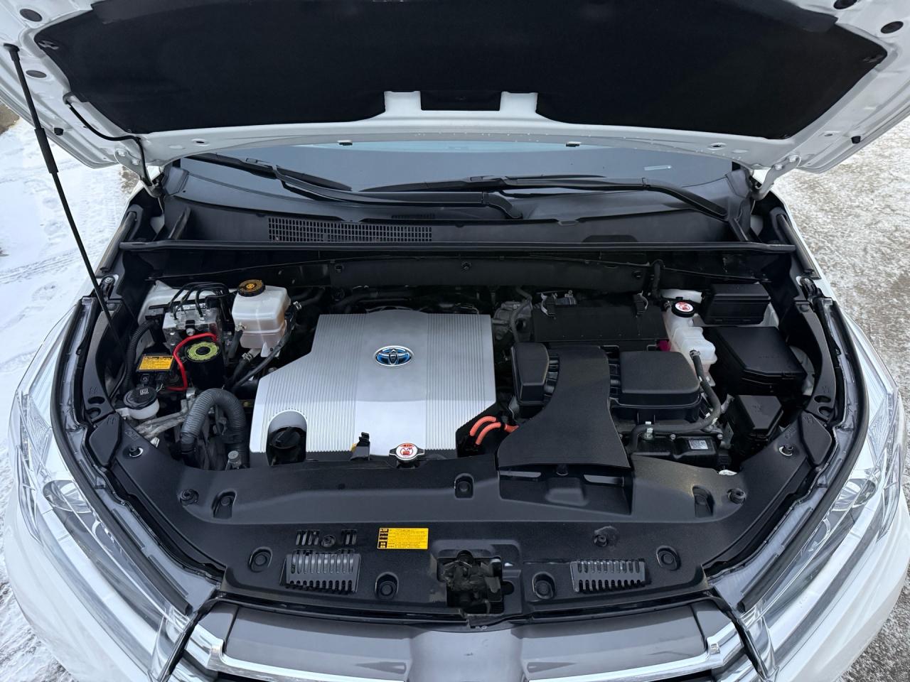 2018 Toyota Highlander Limited AWD Hybrid  ACCIDENT FREE CERTIFIED MINT Photo