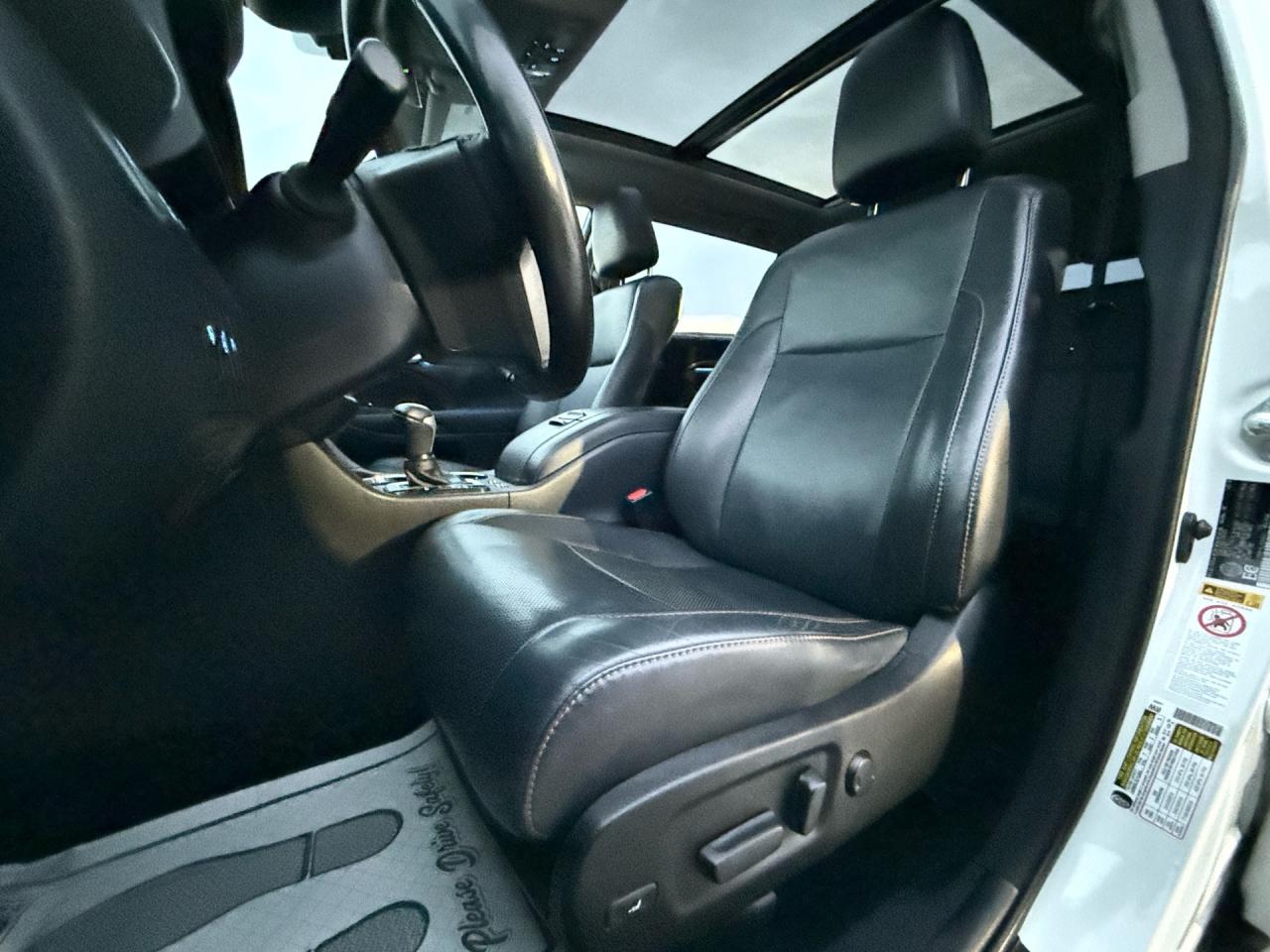 2018 Toyota Highlander Limited AWD Hybrid  ACCIDENT FREE CERTIFIED MINT Photo