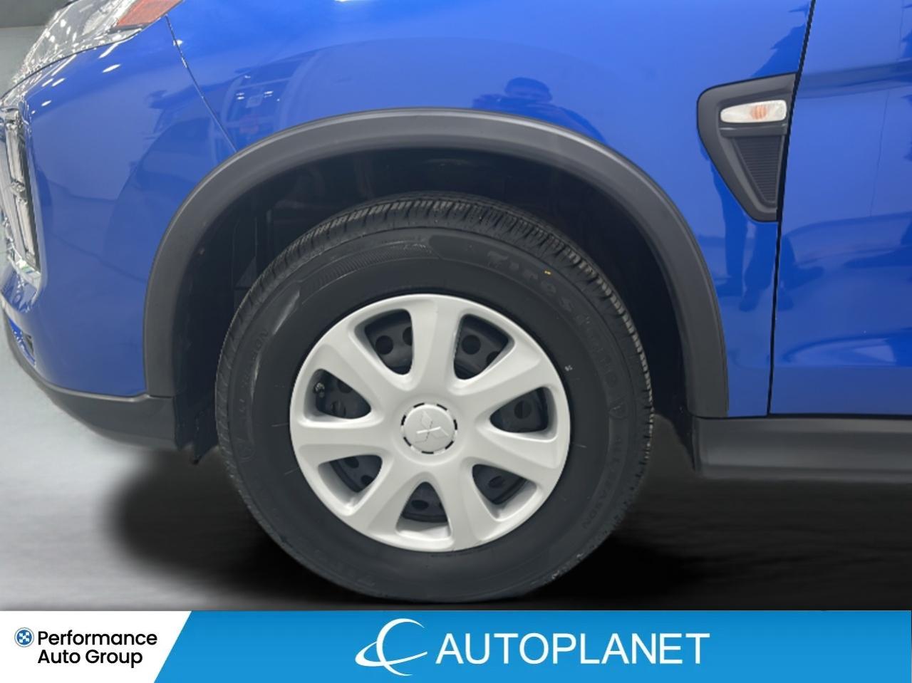 2023 Mitsubishi RVR ES 4x4, Heated Seats, Android Auto! Photo