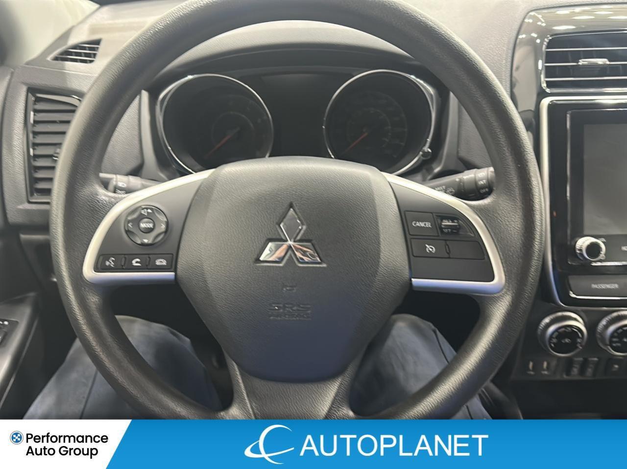 2023 Mitsubishi RVR ES 4x4, Heated Seats, Android Auto! Photo