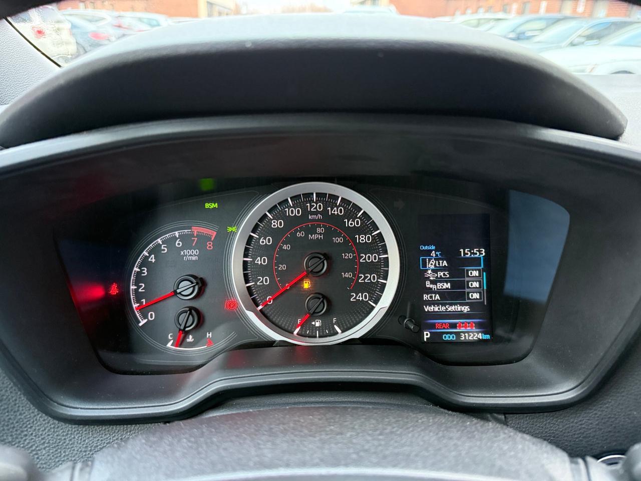 2021 Toyota Corolla SE , ONE OWNER , LOW MILEAGE Photo