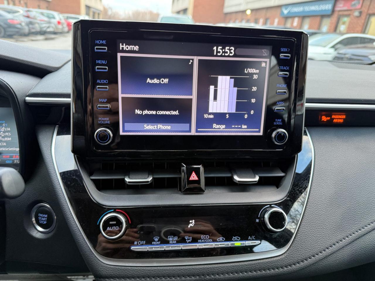 2021 Toyota Corolla SE , ONE OWNER , LOW MILEAGE Photo